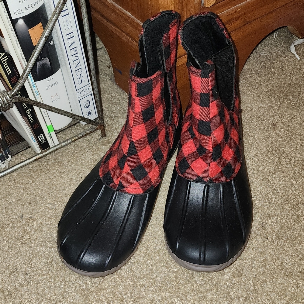 Simply Southern Red and Black Winter Boots